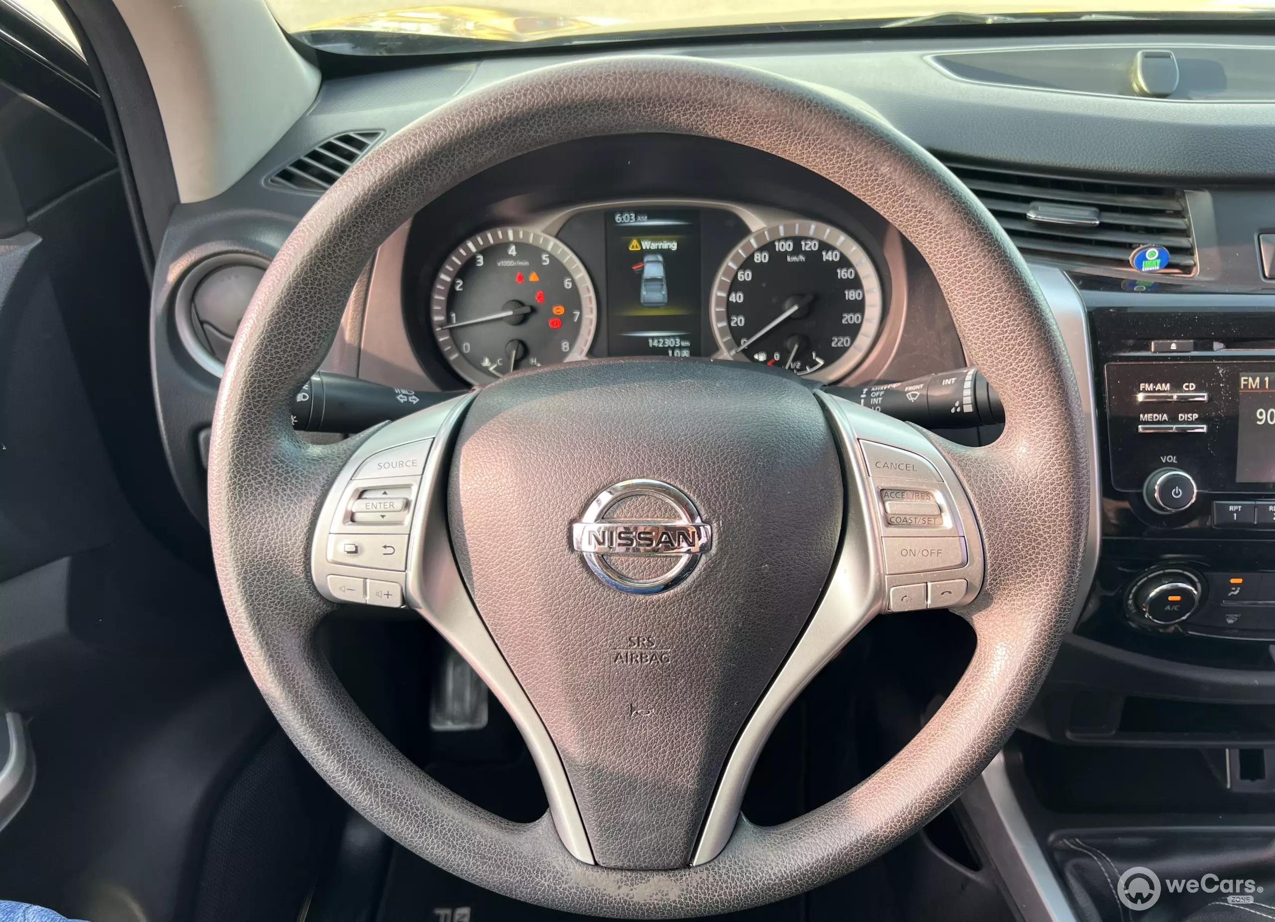Nissan NP300 Frontier Pick-Up