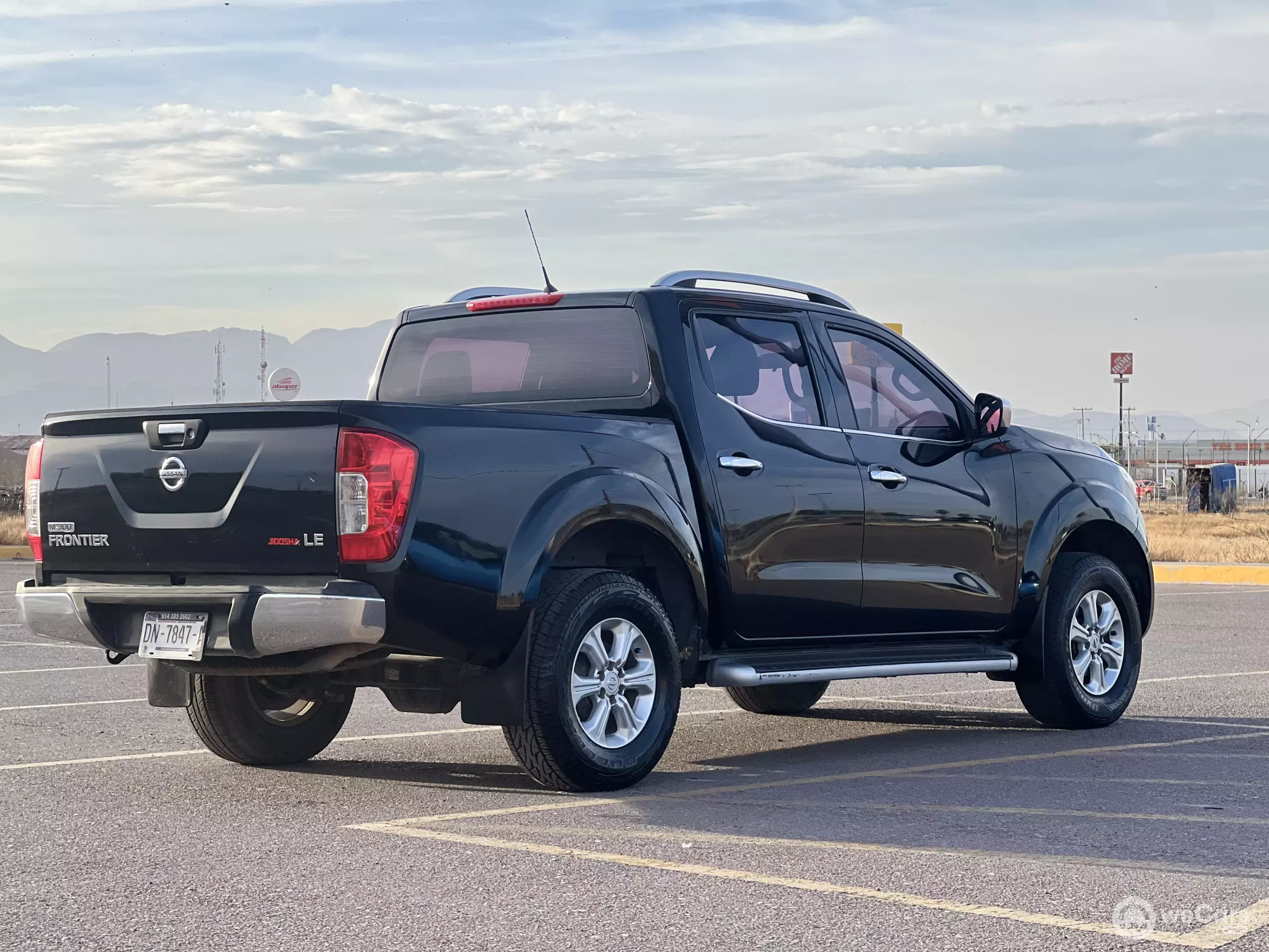Nissan NP300 Frontier Pick-Up