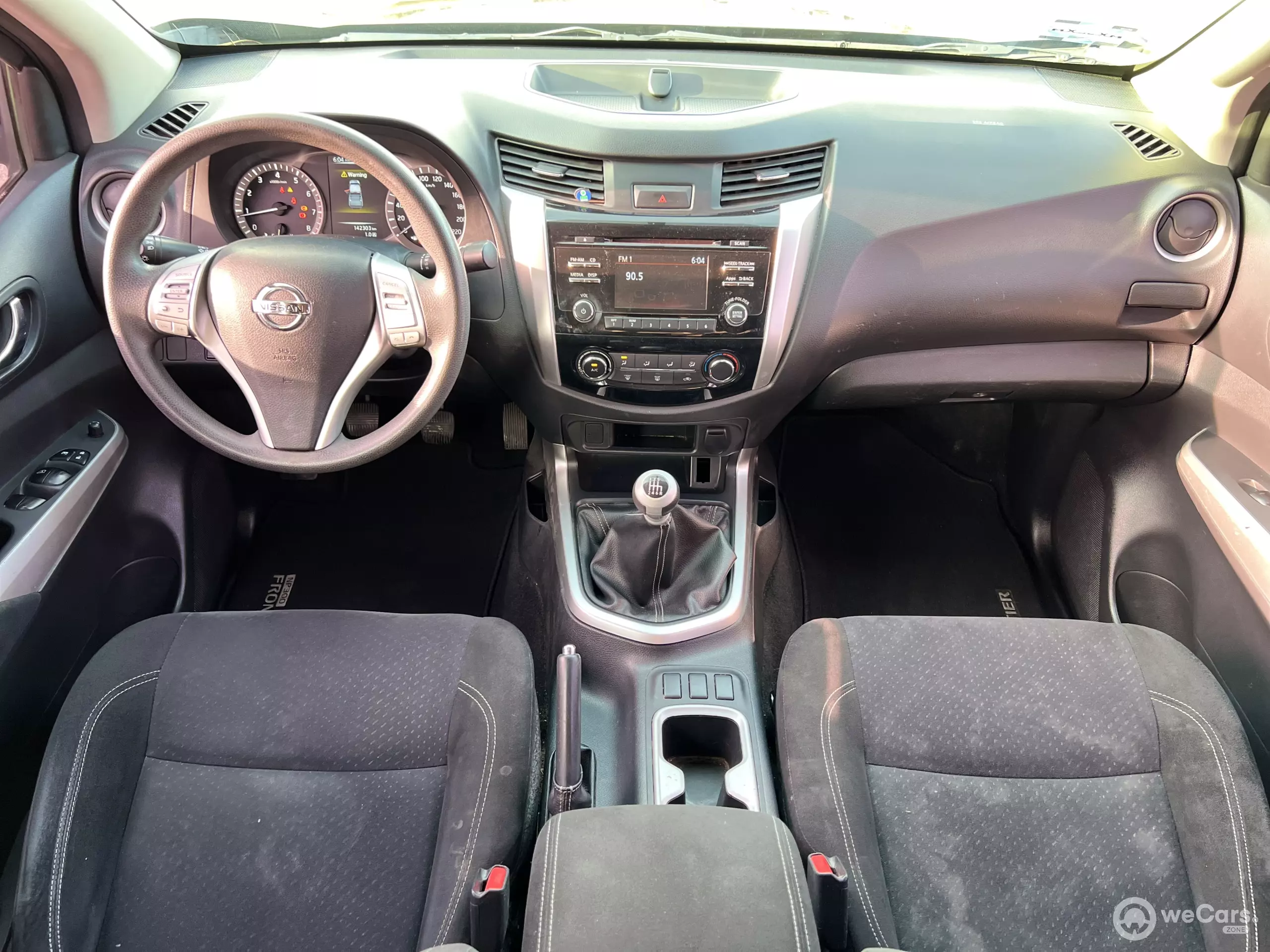 Nissan NP300 Frontier Pick-Up