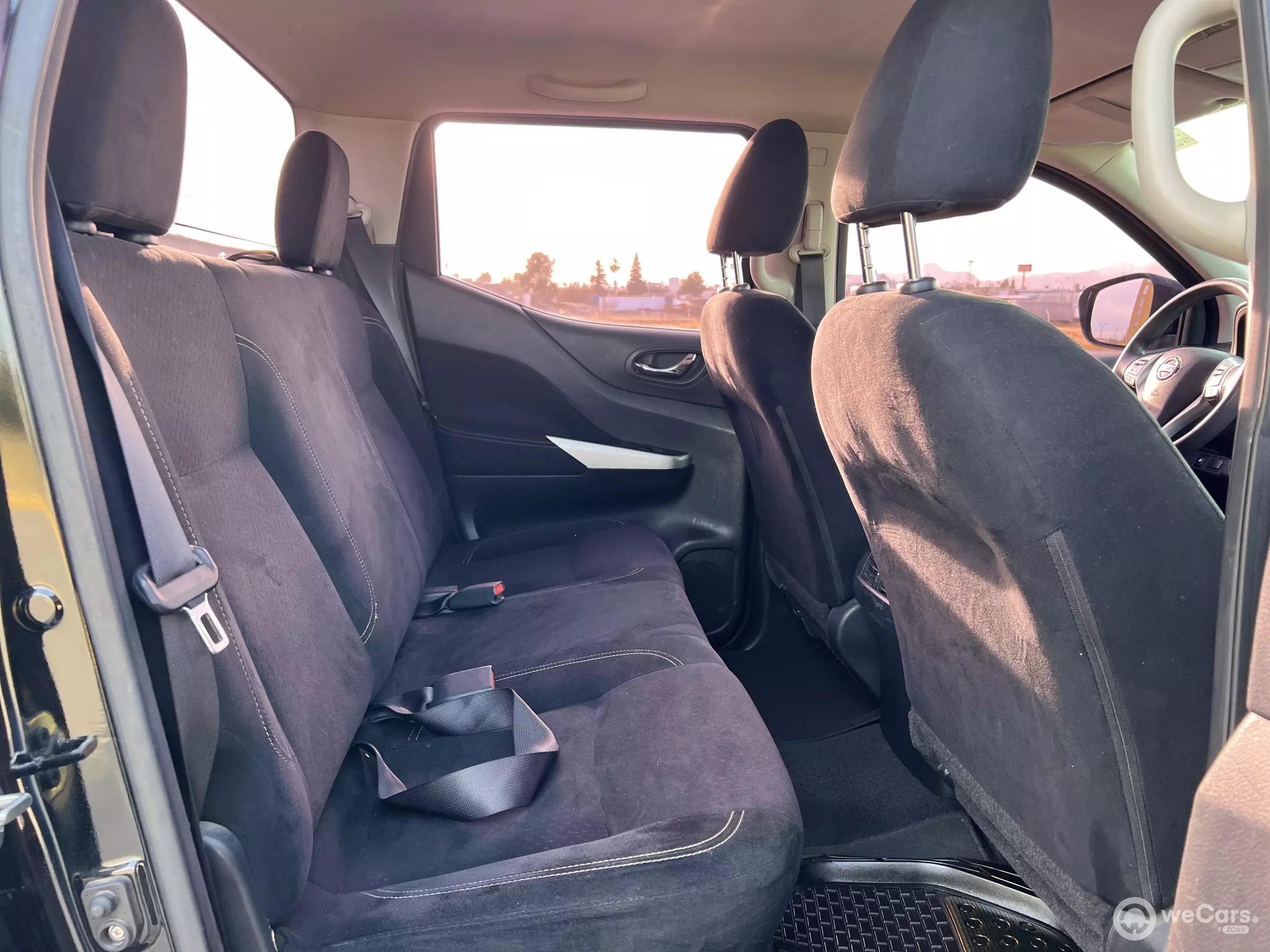 Nissan NP300 Frontier Pick-Up