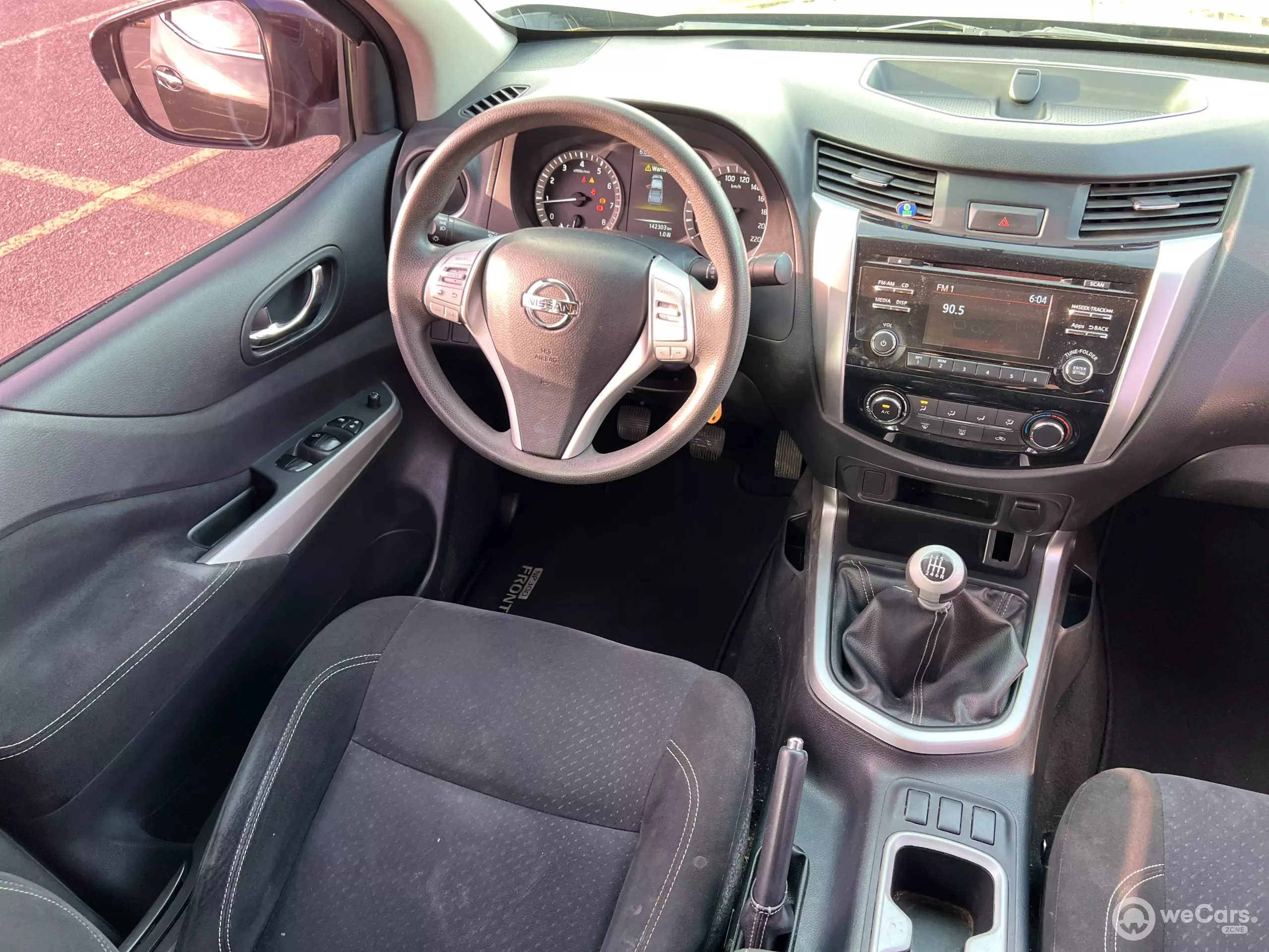 Nissan NP300 Frontier Pick-Up