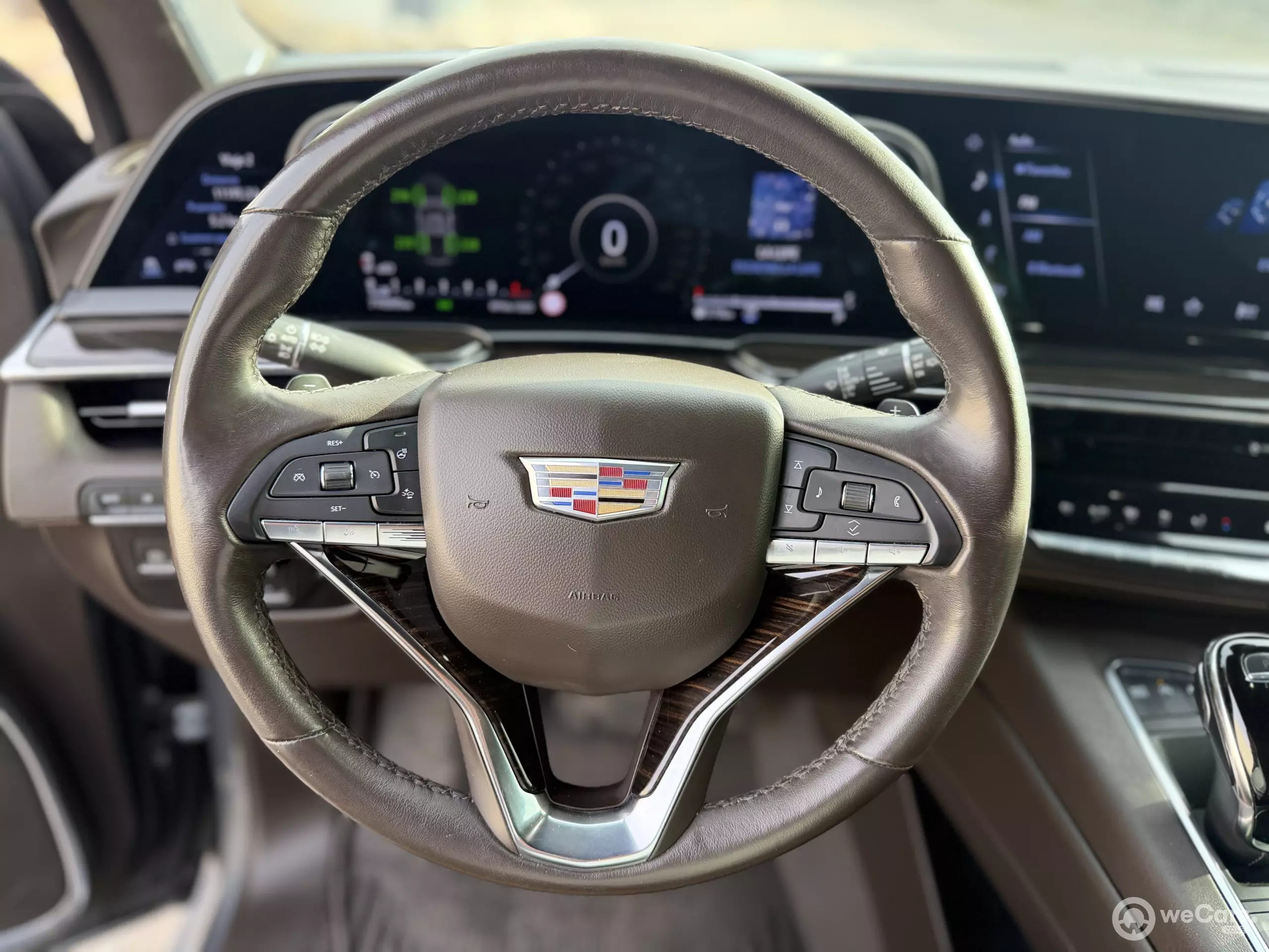 Cadillac Escalade VUD