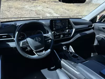 Toyota Highlander VUD 2022