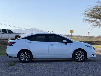 Nissan Versa 2021