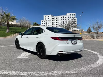 Toyota Camry 2025