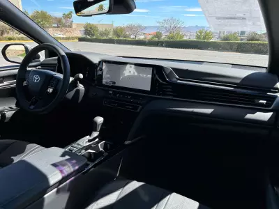 Toyota Camry 2025