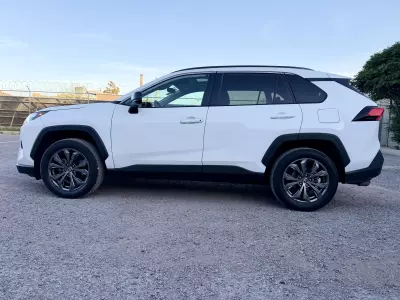 Toyota RAV4 VUD 2022