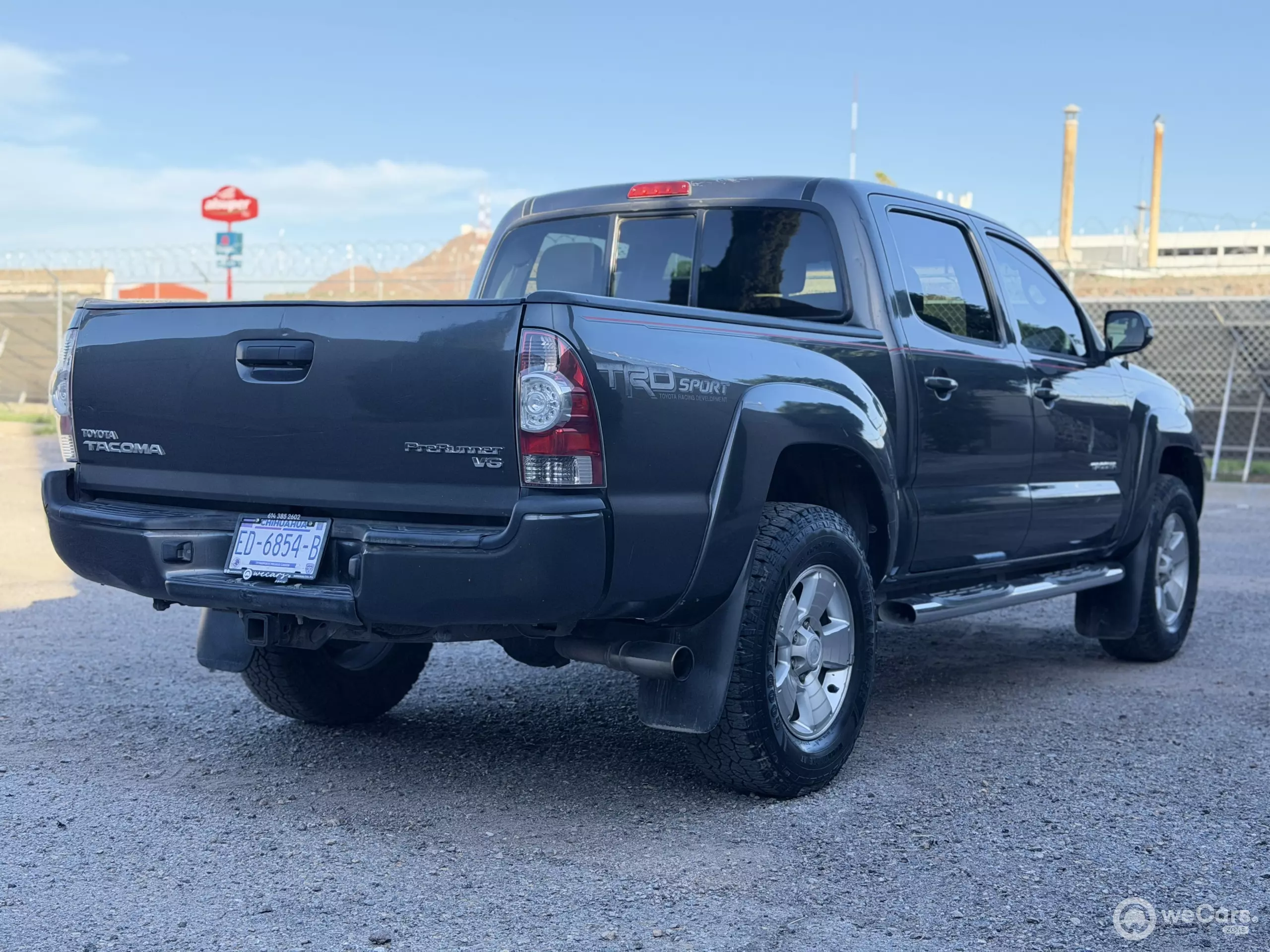 Toyota Tacoma Pick-Up
