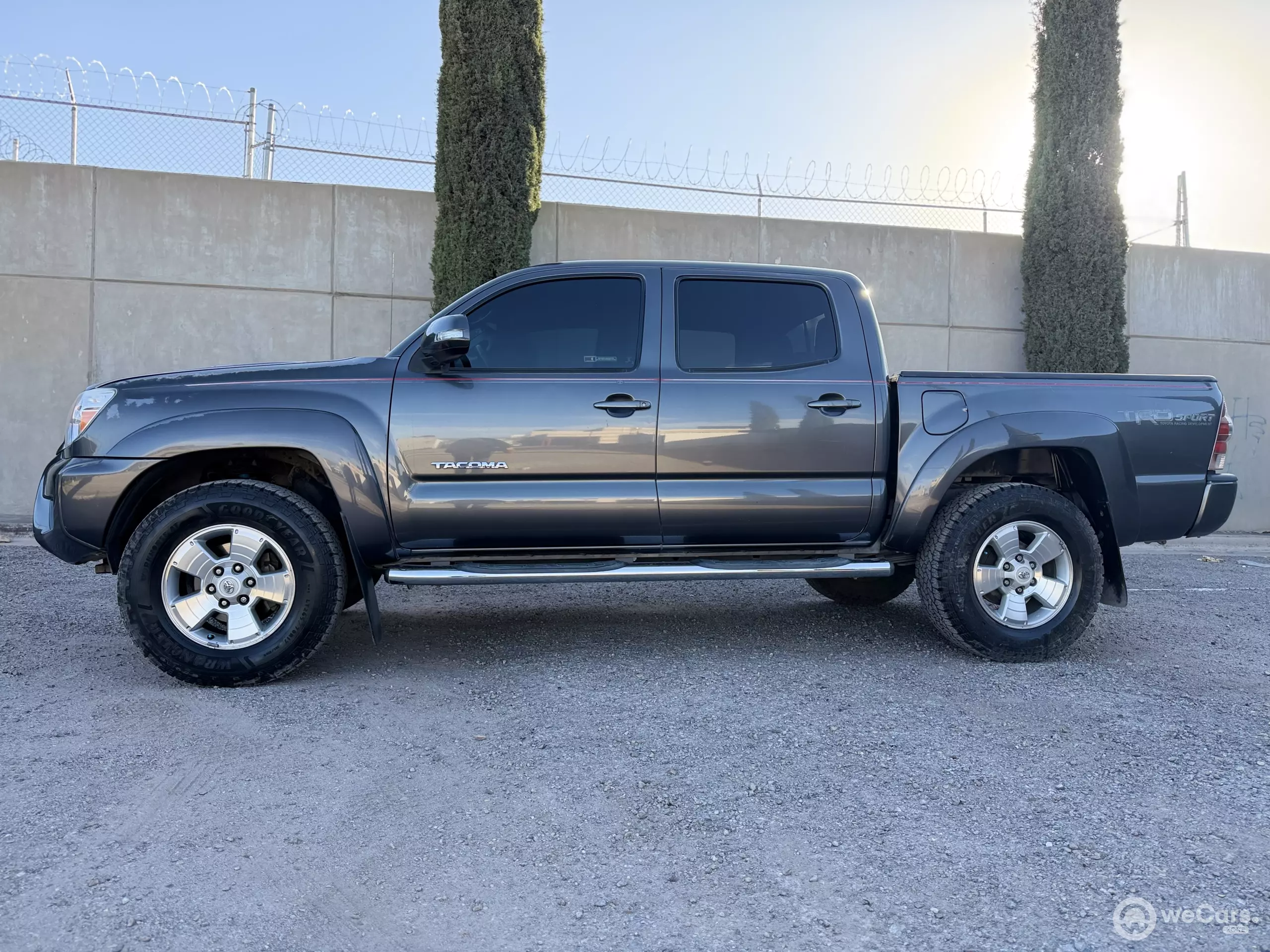 Toyota Tacoma Pick-Up