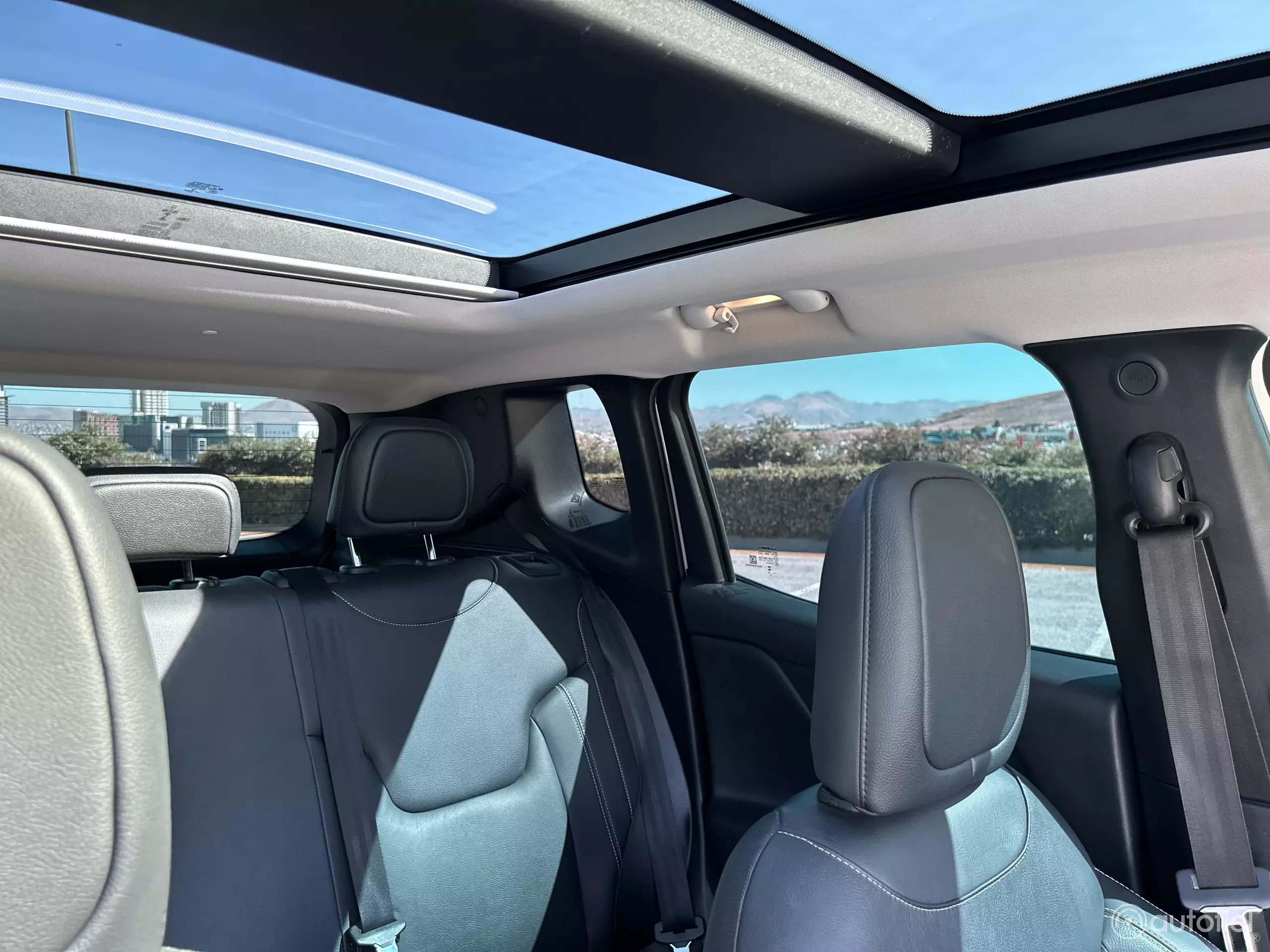 Jeep Renegade VUD