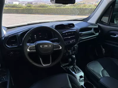 Jeep Renegade VUD 2023