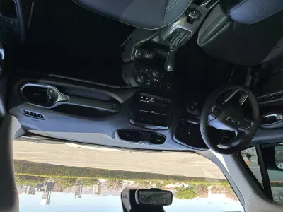 Jeep Renegade VUD 2023