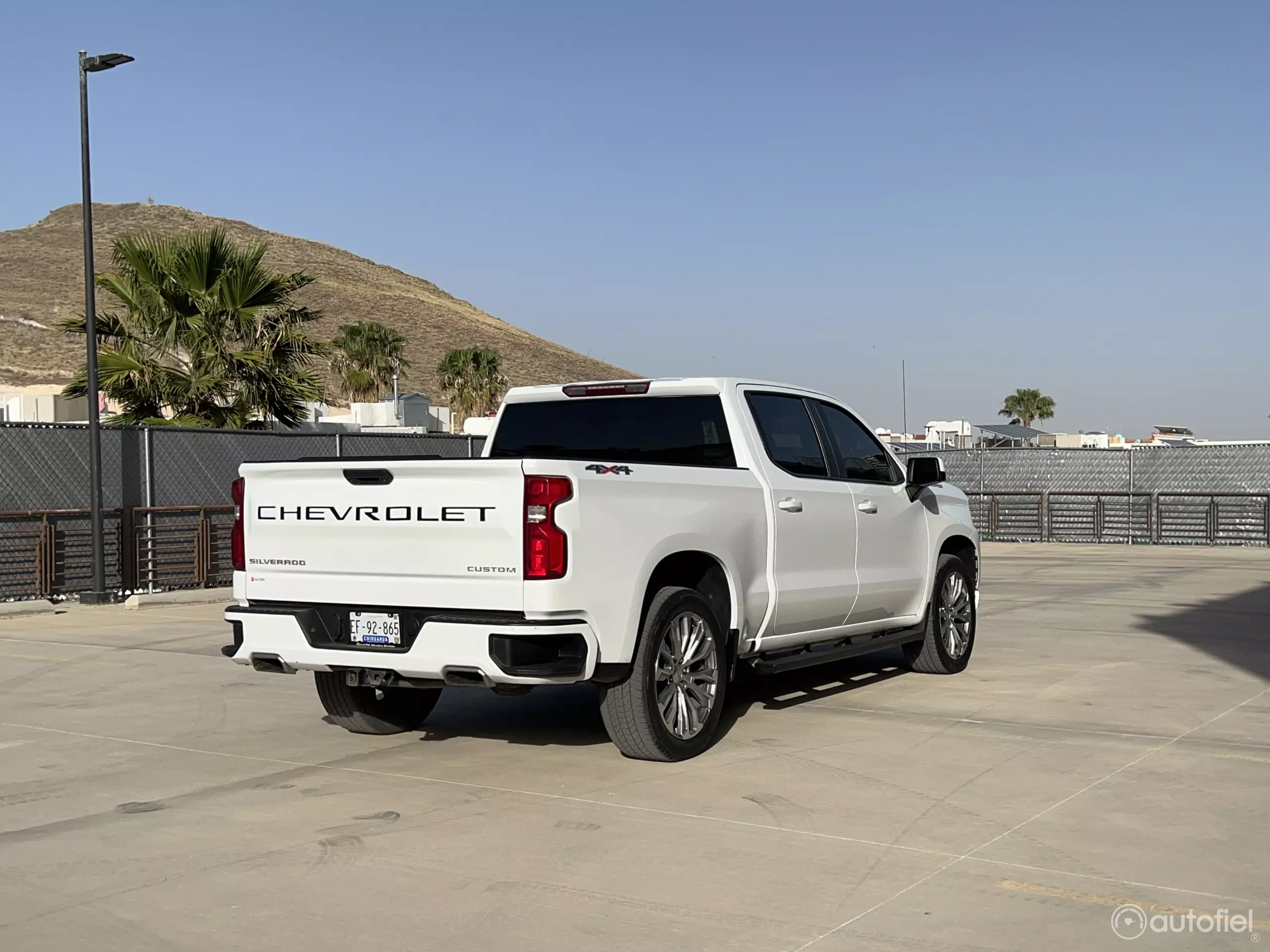 Chevrolet Silverado Pick-Up
