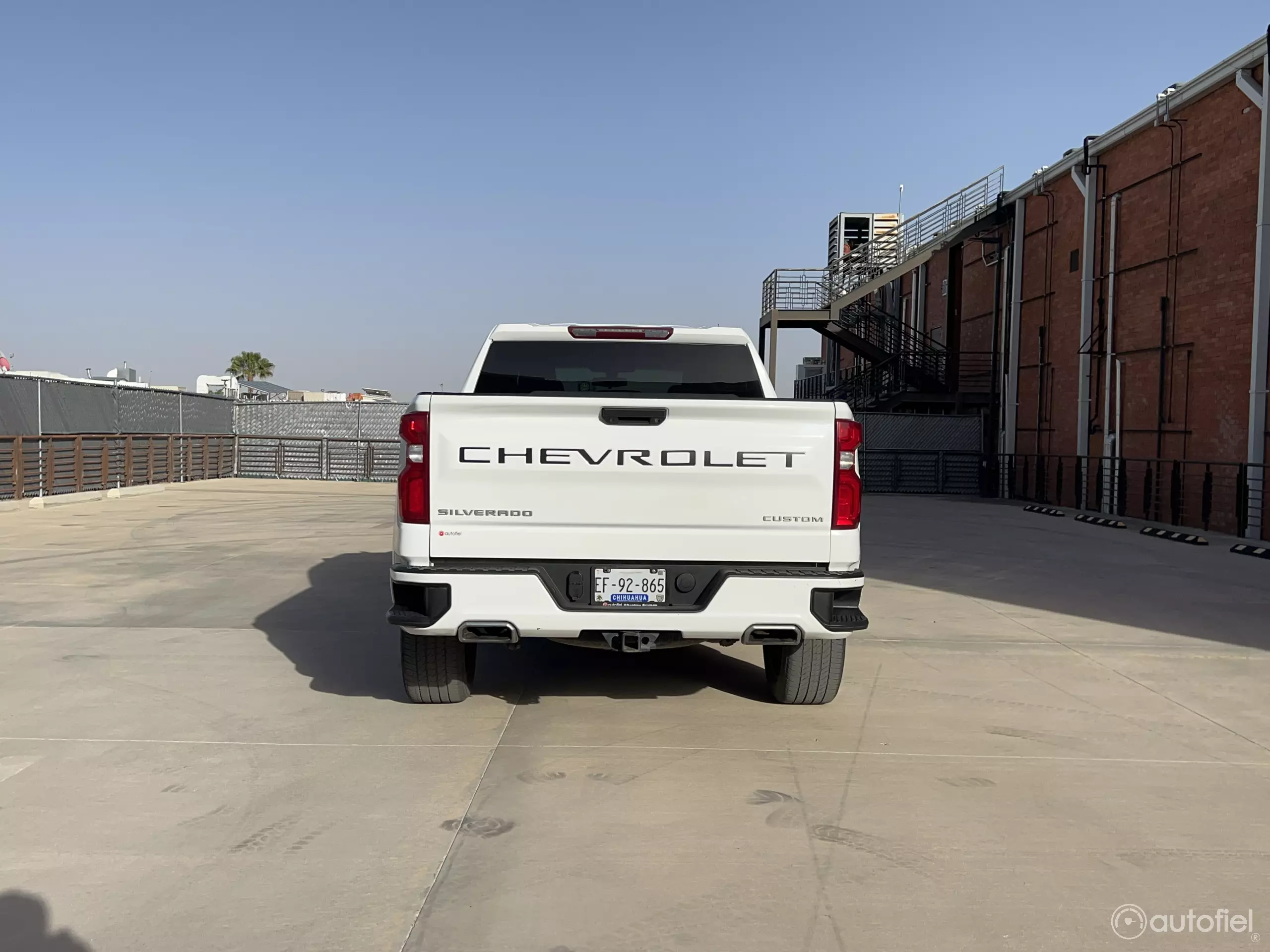 Chevrolet Silverado Pick-Up