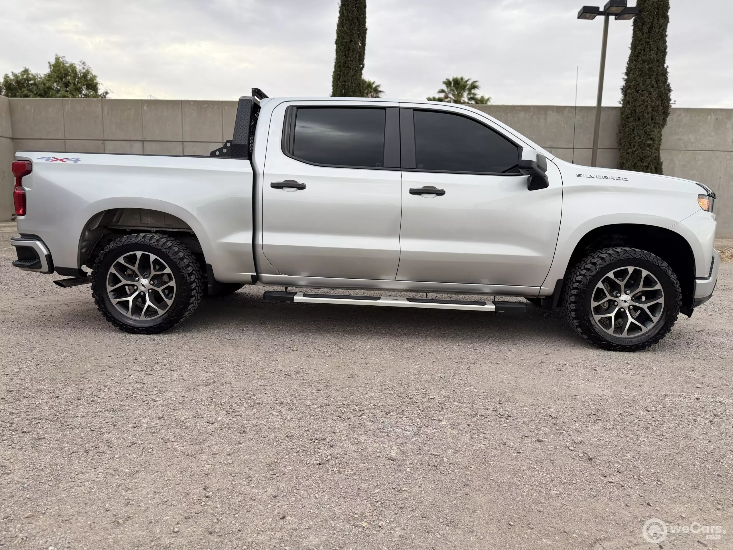 Chevrolet Silverado Pick-Up