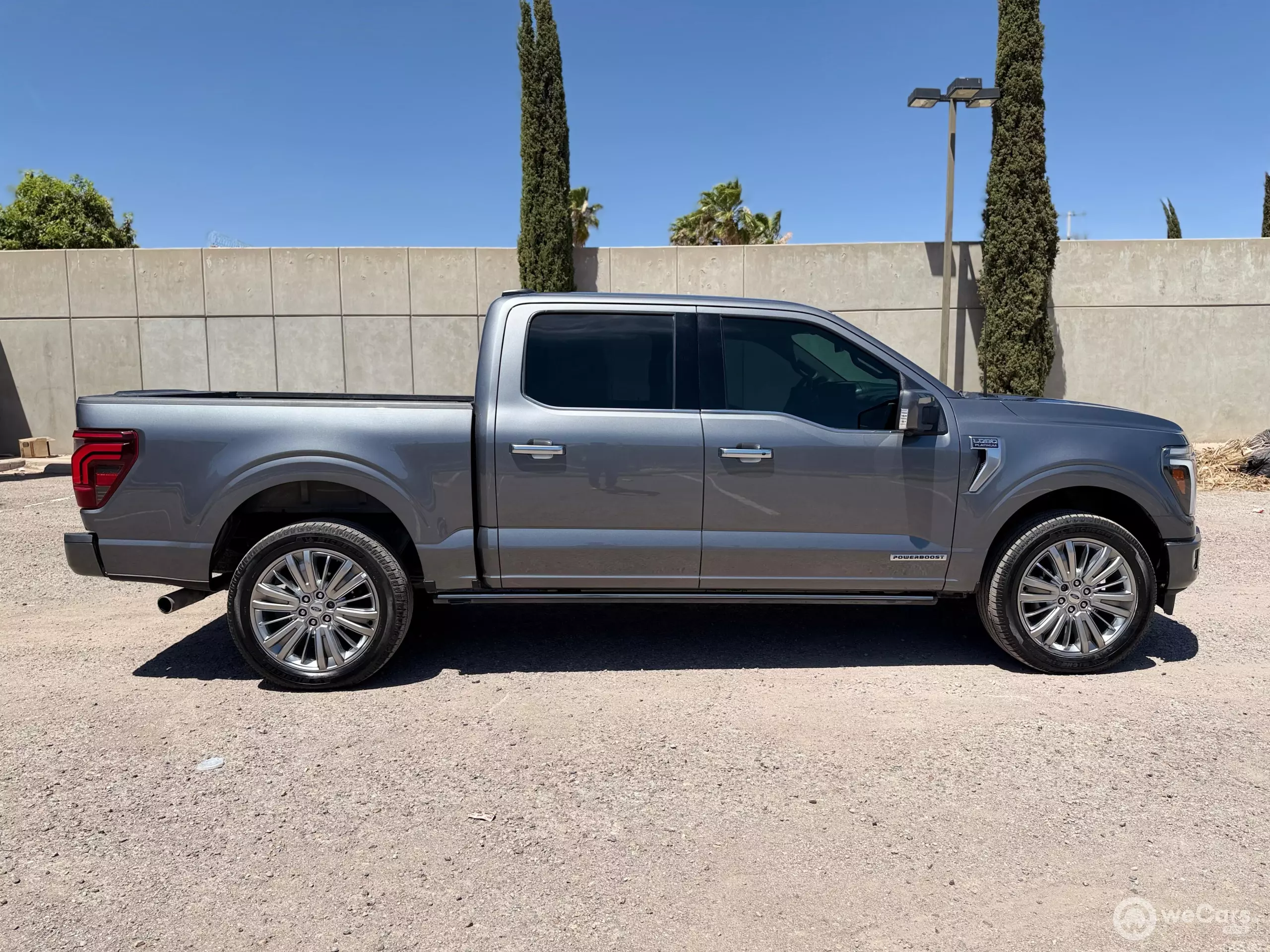 Ford Lobo Pick-Up