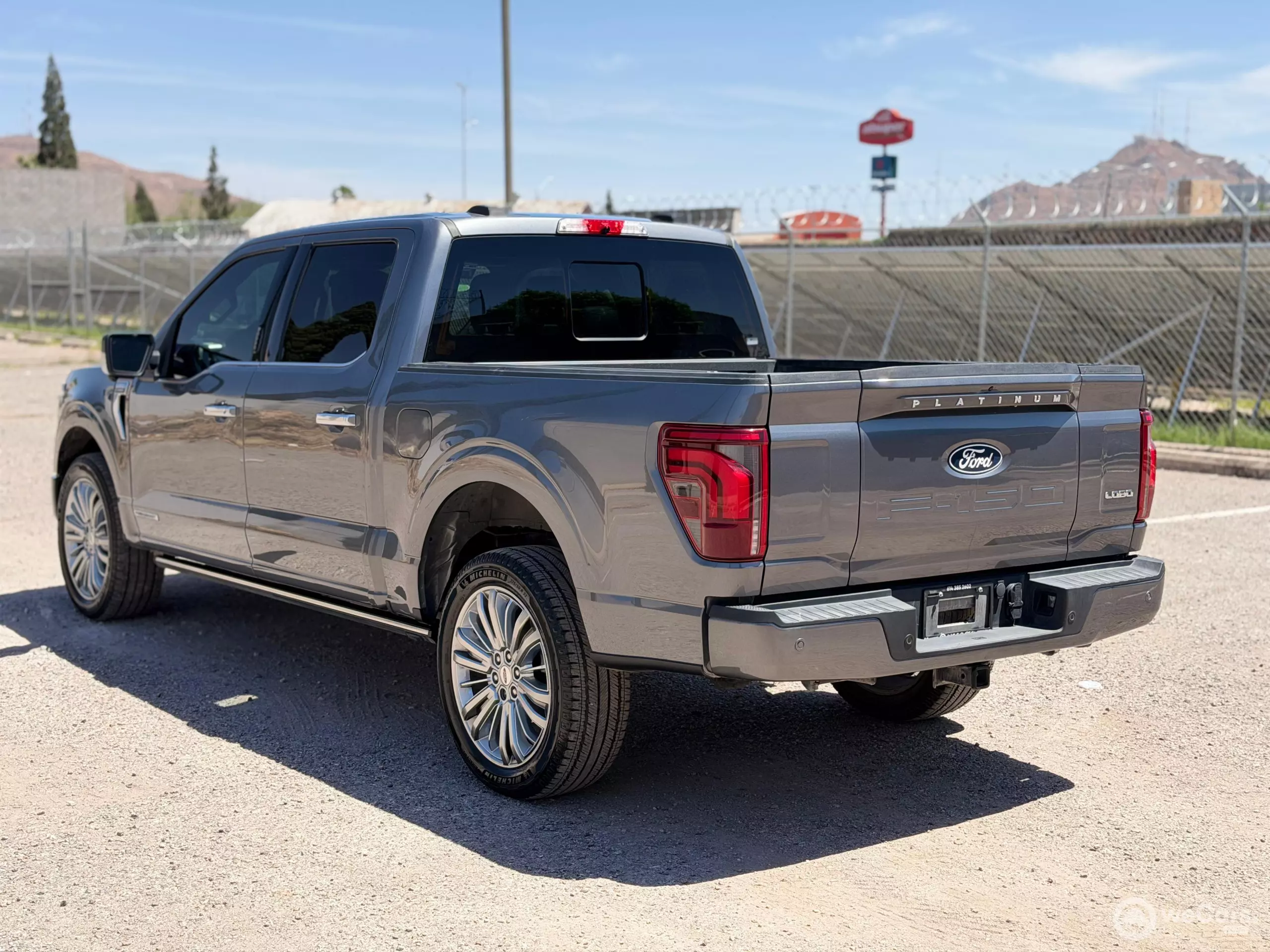 Ford Lobo Pick-Up